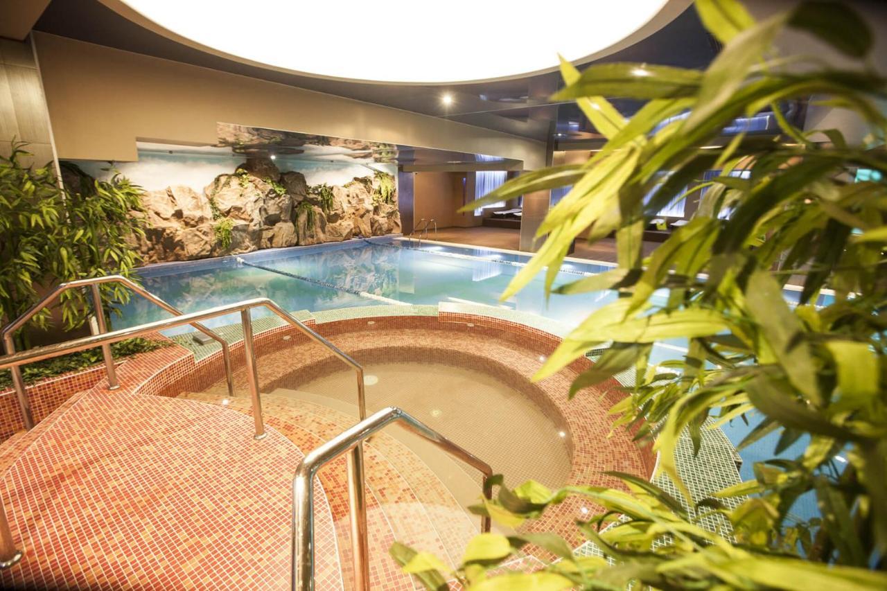 Dmt Apartament Rin Grand ブカレスト エクステリア 写真